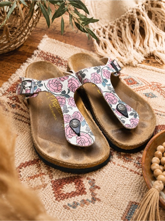 Birkenstock Shoes - Papillio By Birkenstock Women’s Gizeh Pink Floral Print Thong Sandals Size 8
